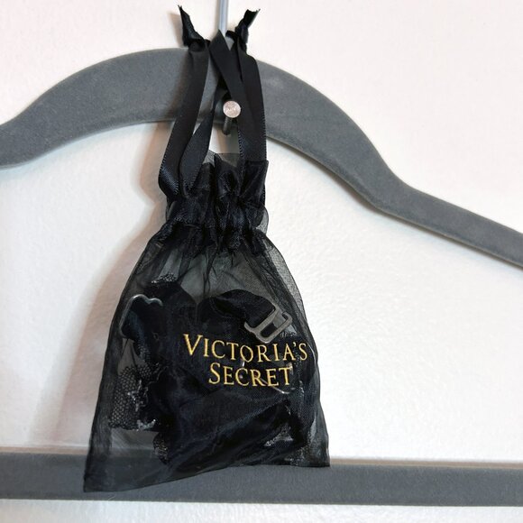 Victoria's Secret Black Push-Up Bra with Stars Size 32C Extra Straps Included - Picture 3 of 5